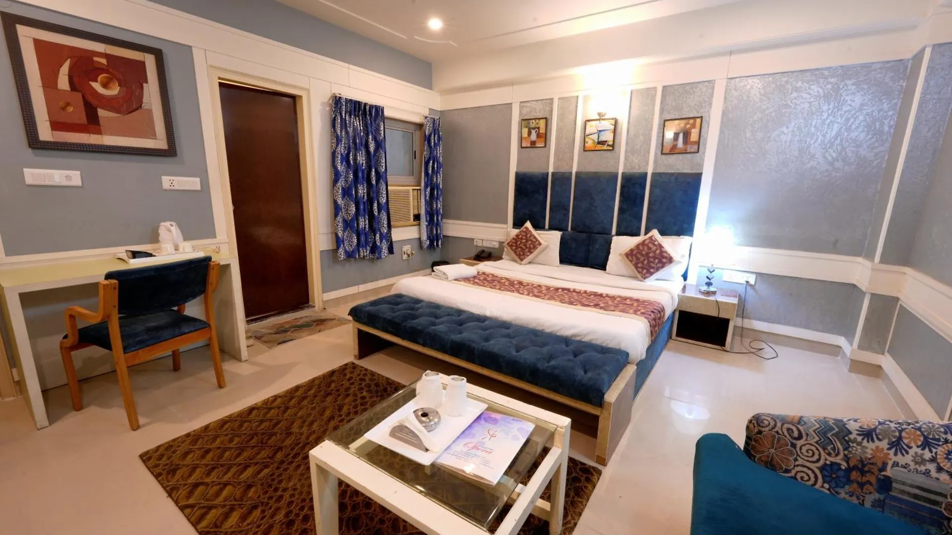 A Family Hotel Oppera Near Igi Airport Nova Deli