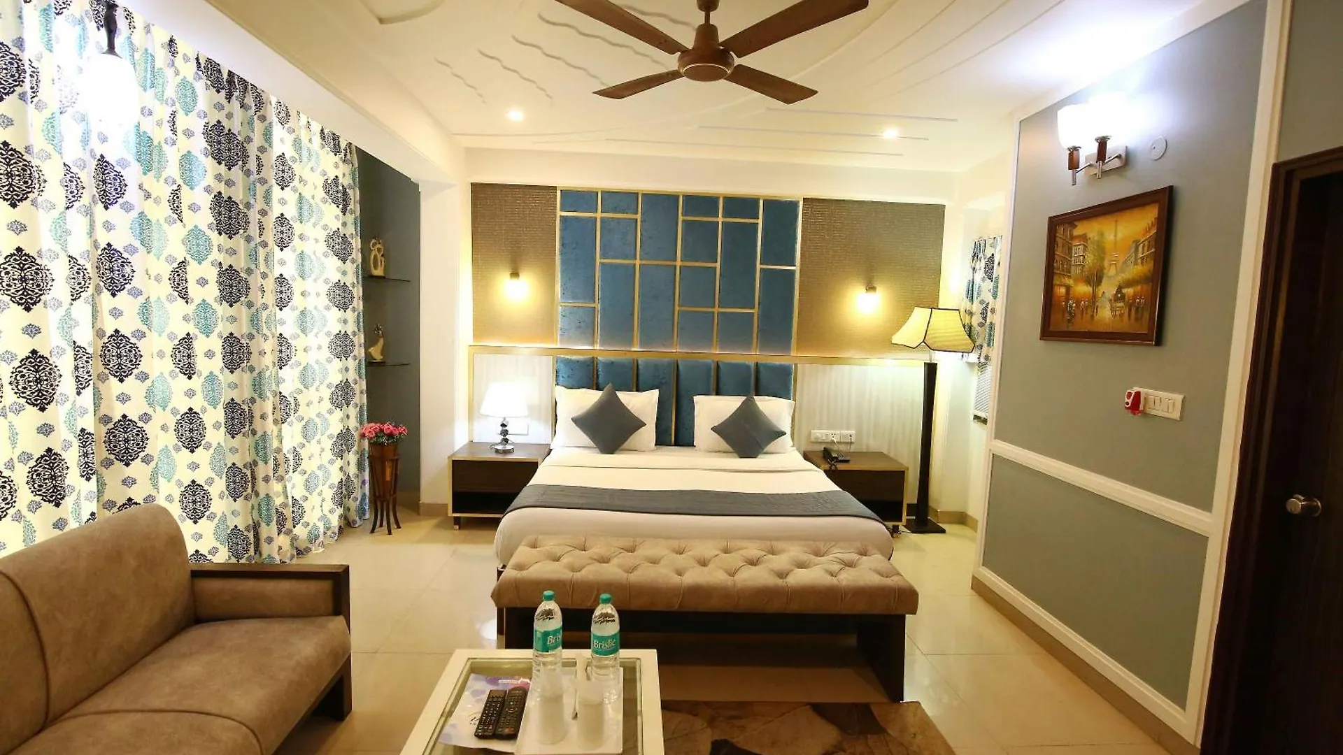 A Family Hotel Oppera Near Igi Airport Nova Deli