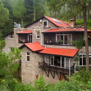 Villa Saffronstays Ekam, Chail - Forest Near Chail Cricket Ground 