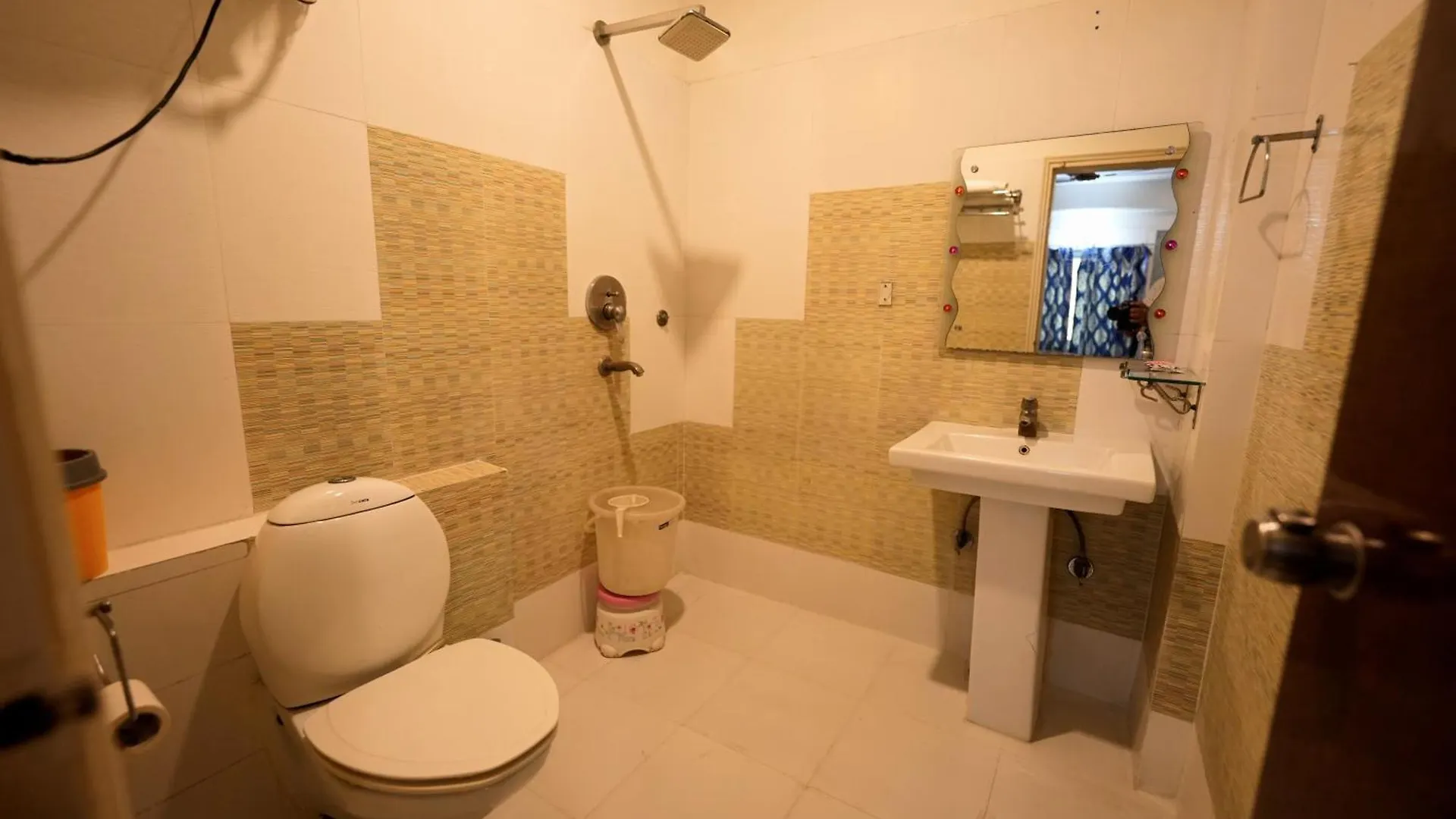 A Family Hotel Oppera Near Igi Airport New Delhi