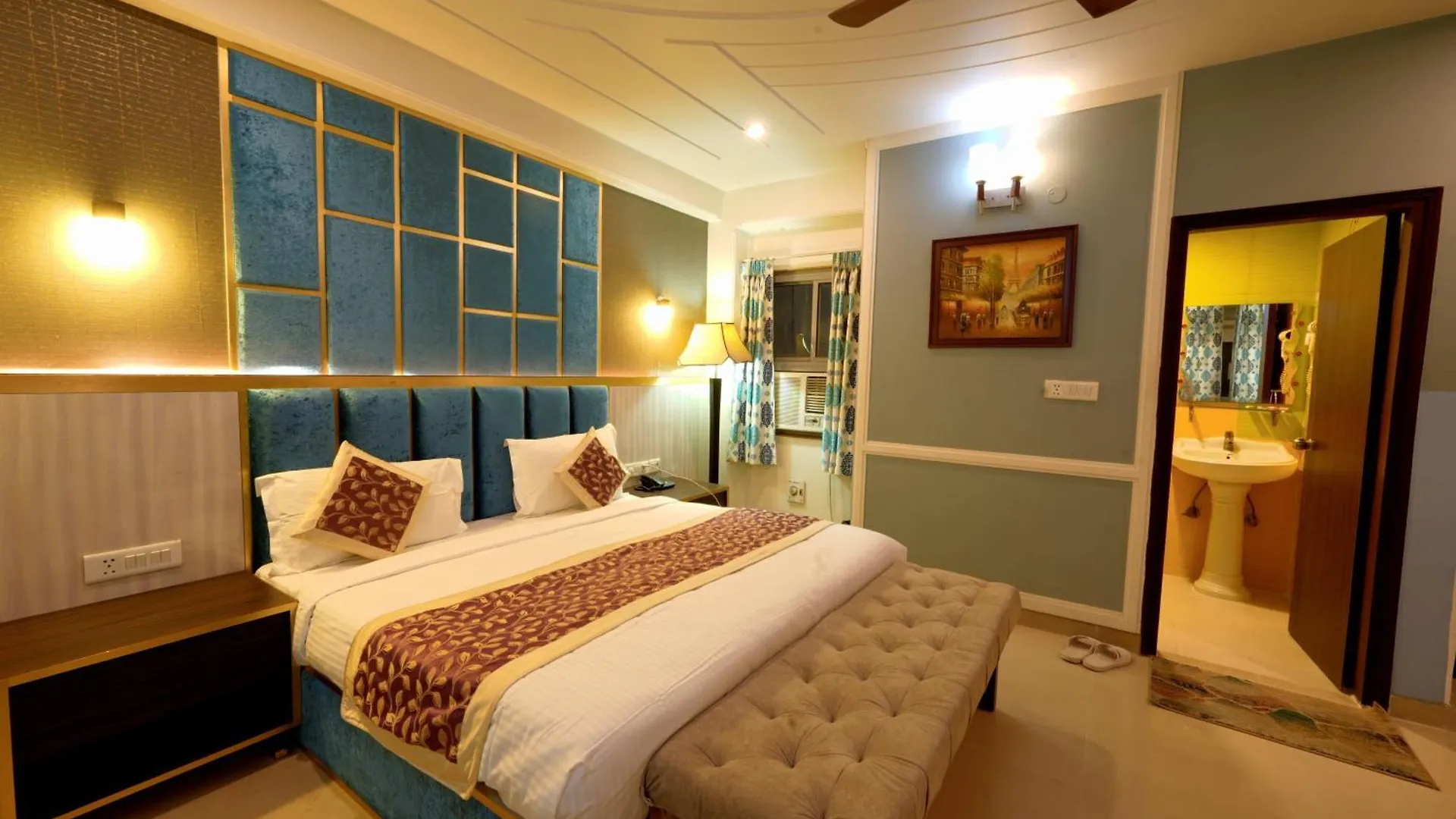 A Family Hotel Oppera Near Igi Airport New Delhi 4*,  India