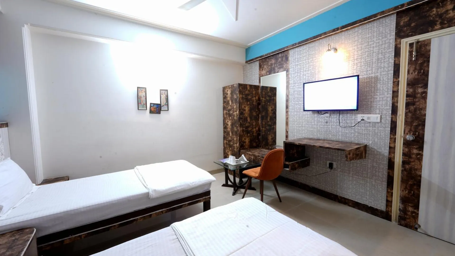 ****  A Family Hotel Oppera Near Igi Airport New Delhi India