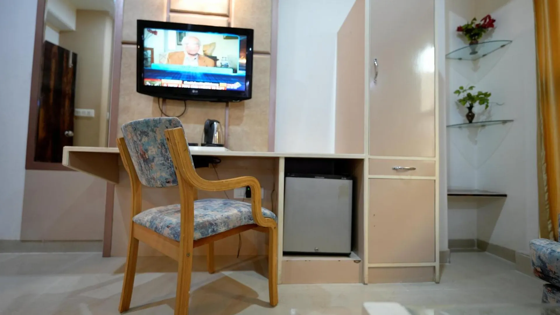 A Family Hotel Oppera Near Igi Airport New Delhi