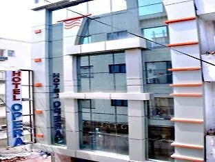 A Family Hotel Oppera Near Igi Airport New Delhi 4*,